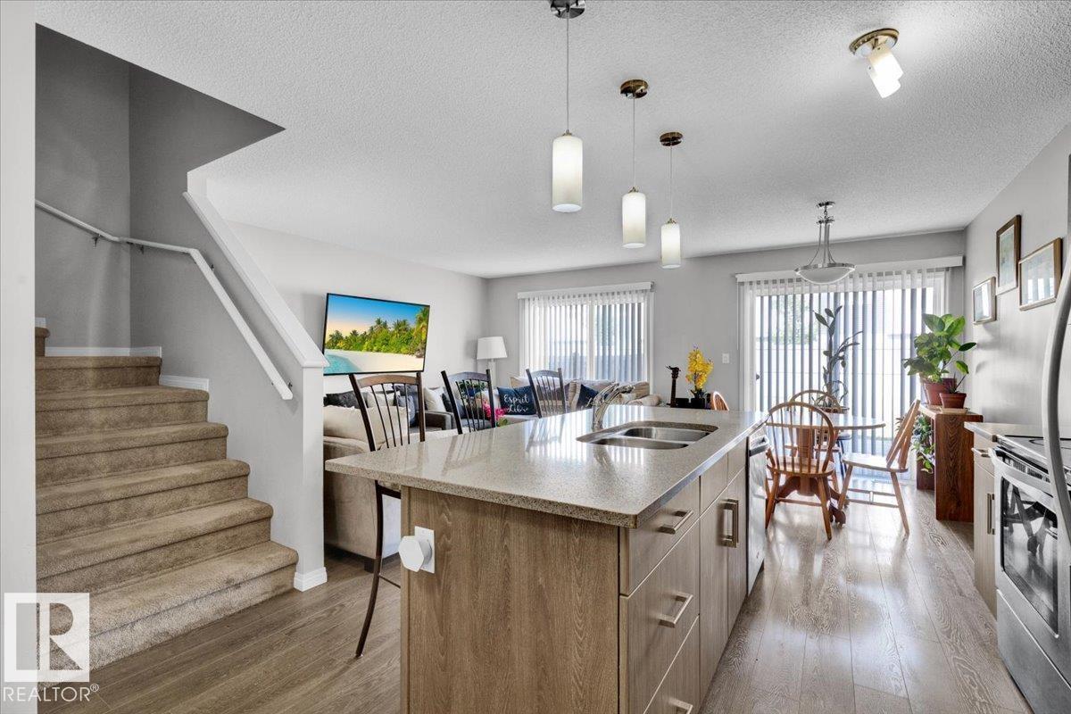 745 Eagleson Cr Nw, Edmonton, Alberta  T6M 0V2 - Photo 9 - E4457931