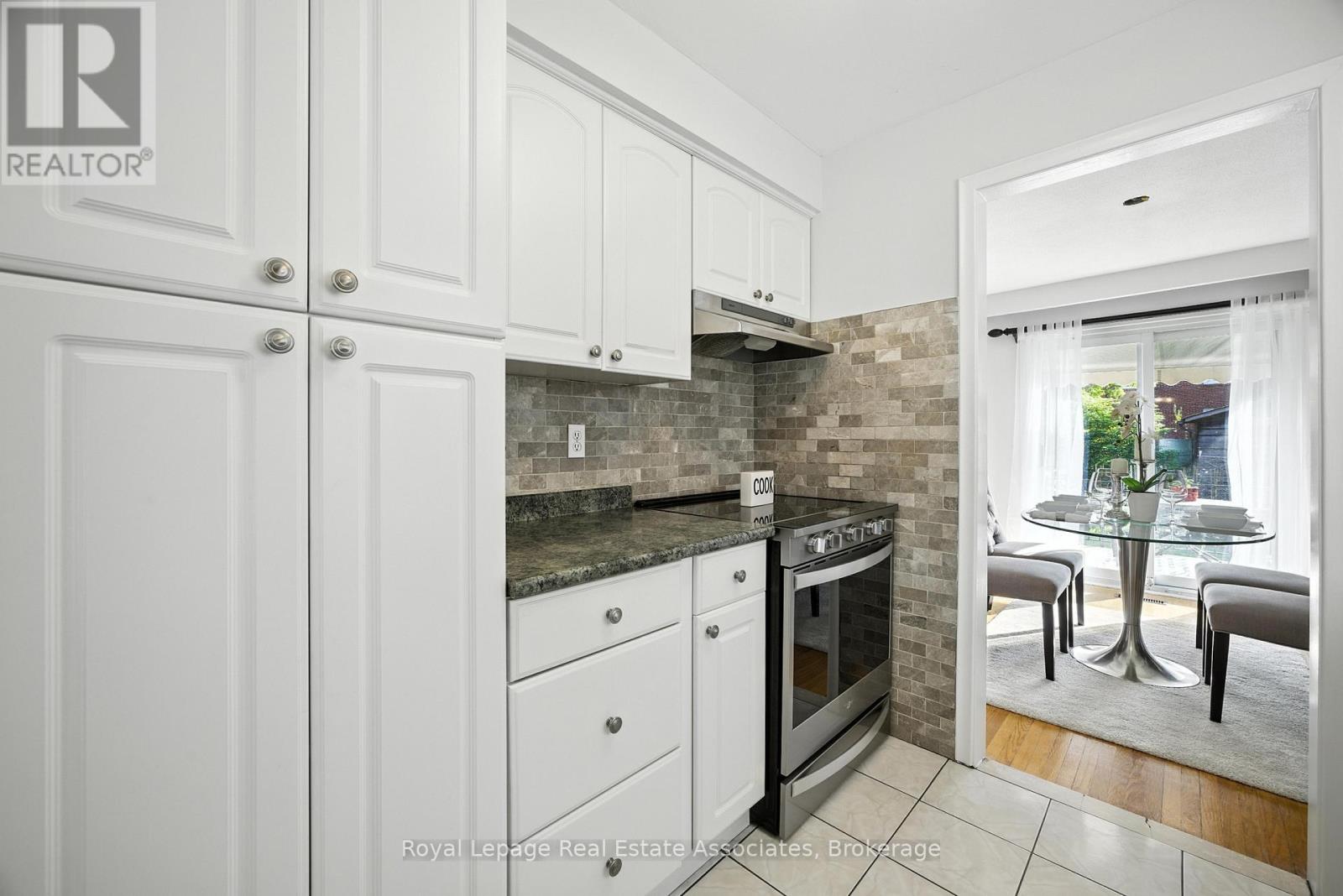 A - 160 Sheldon Avenue, Toronto, Ontario  M8W 4L6 - Photo 20 - W12405649