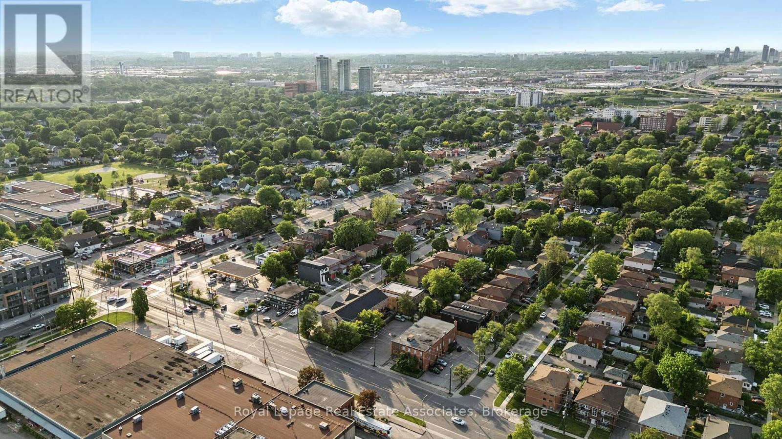 A - 160 Sheldon Avenue, Toronto, Ontario  M8W 4L6 - Photo 47 - W12405649