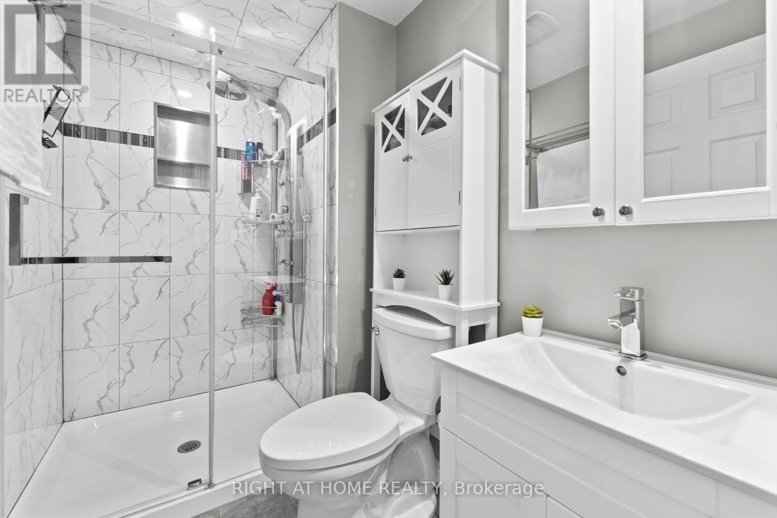 3672 Swanson Drive, Mississauga, Ontario  L5N 8J6 - Photo 34 - W12405663