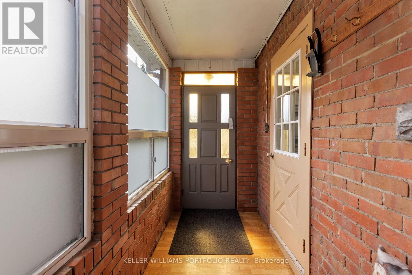 165 Galley Avenue, Toronto, Ontario  M6R 1H3 - Photo 18 - W12405702