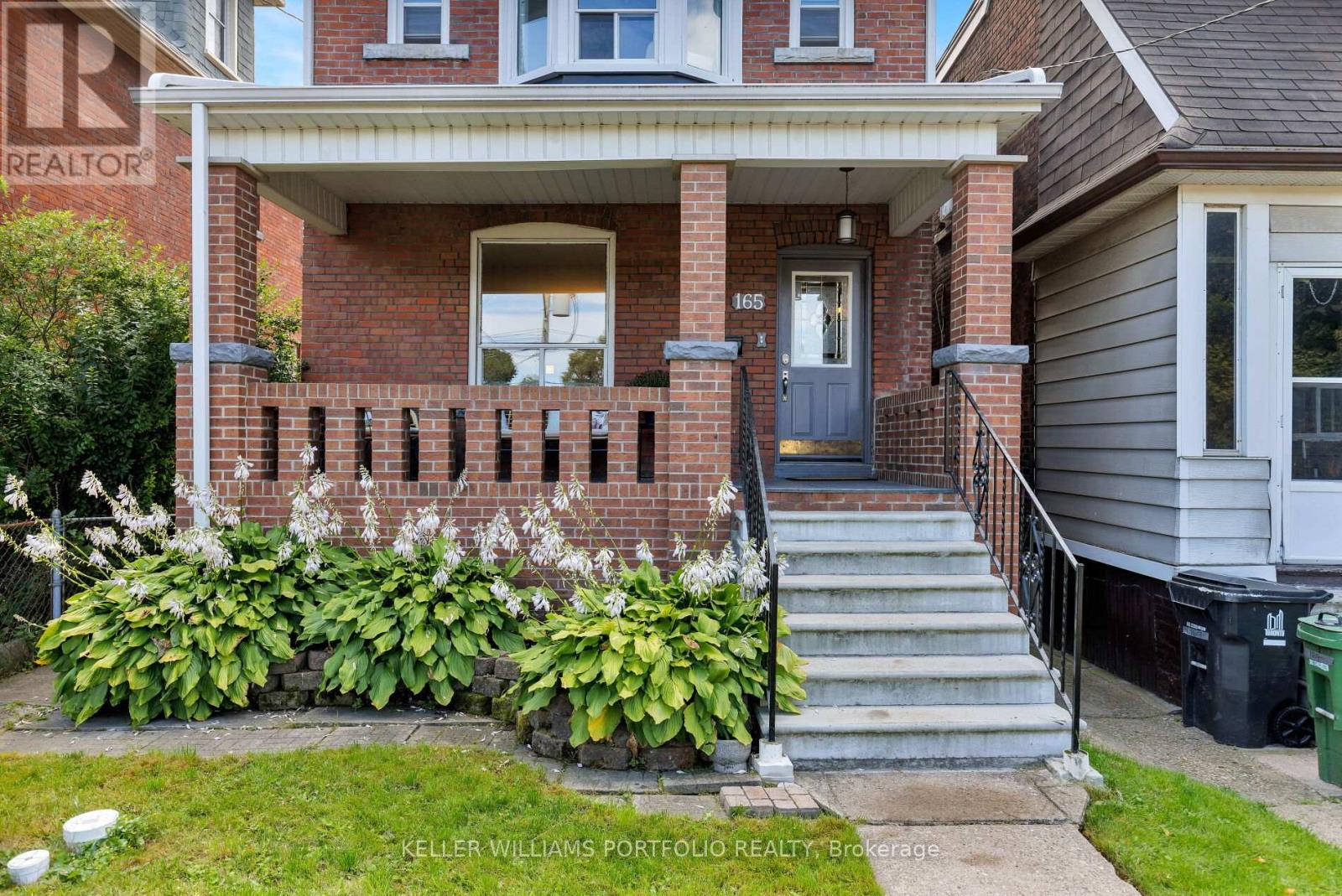 165 Galley Avenue, Toronto, Ontario  M6R 1H3 - Photo 2 - W12405702