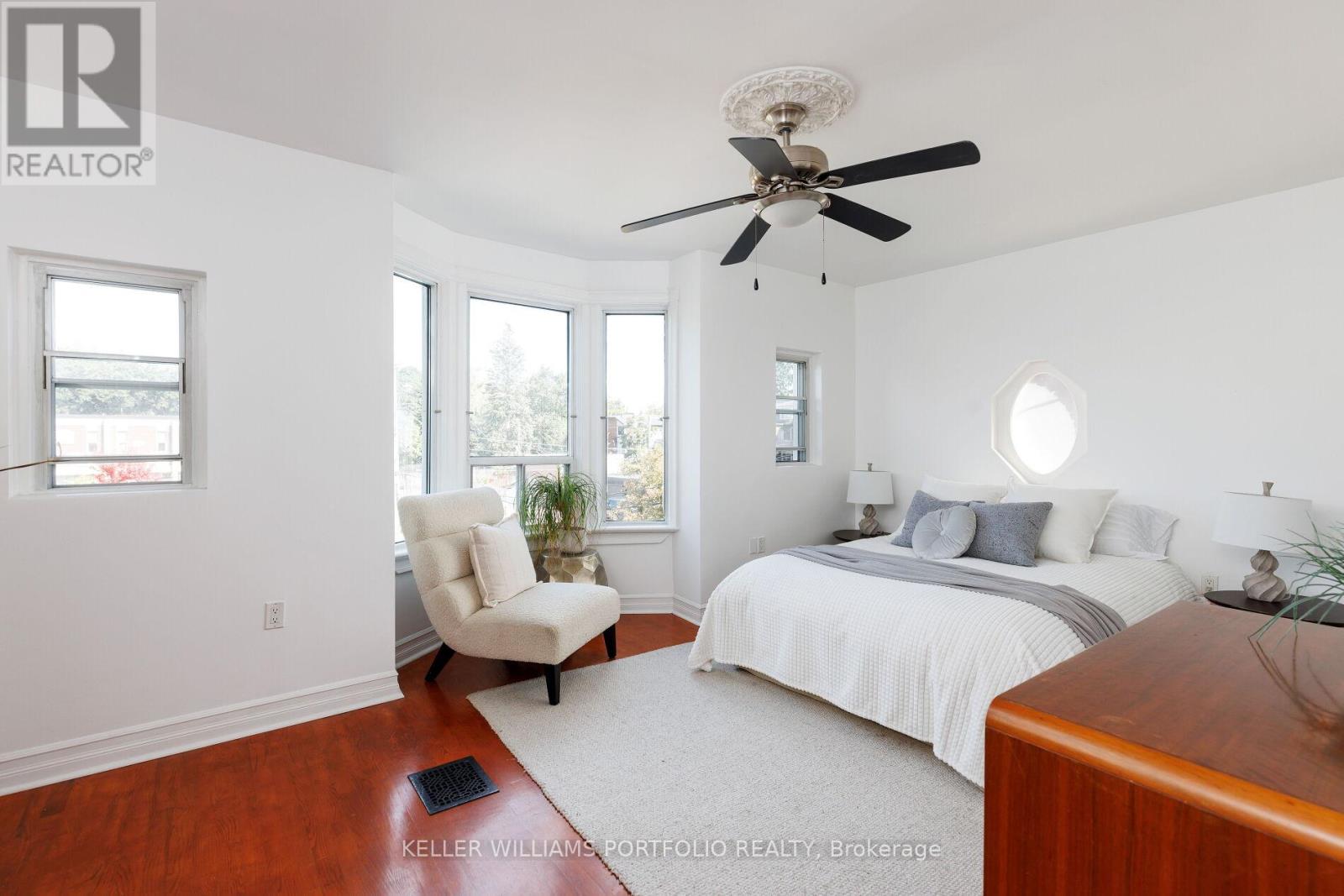 165 Galley Avenue, Toronto, Ontario  M6R 1H3 - Photo 20 - W12405702