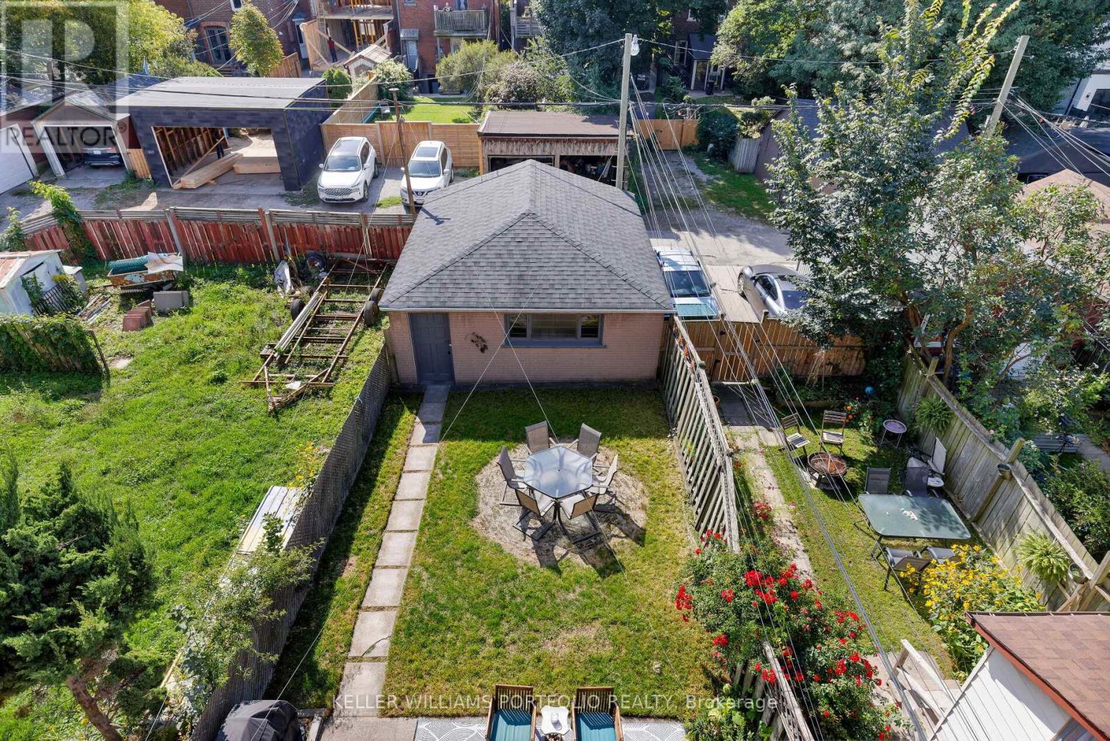 165 Galley Avenue, Toronto, Ontario  M6R 1H3 - Photo 33 - W12405702