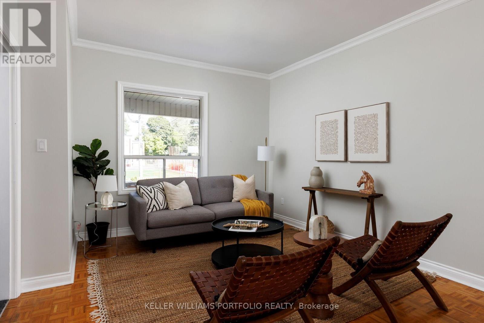 165 Galley Avenue, Toronto, Ontario  M6R 1H3 - Photo 8 - W12405702