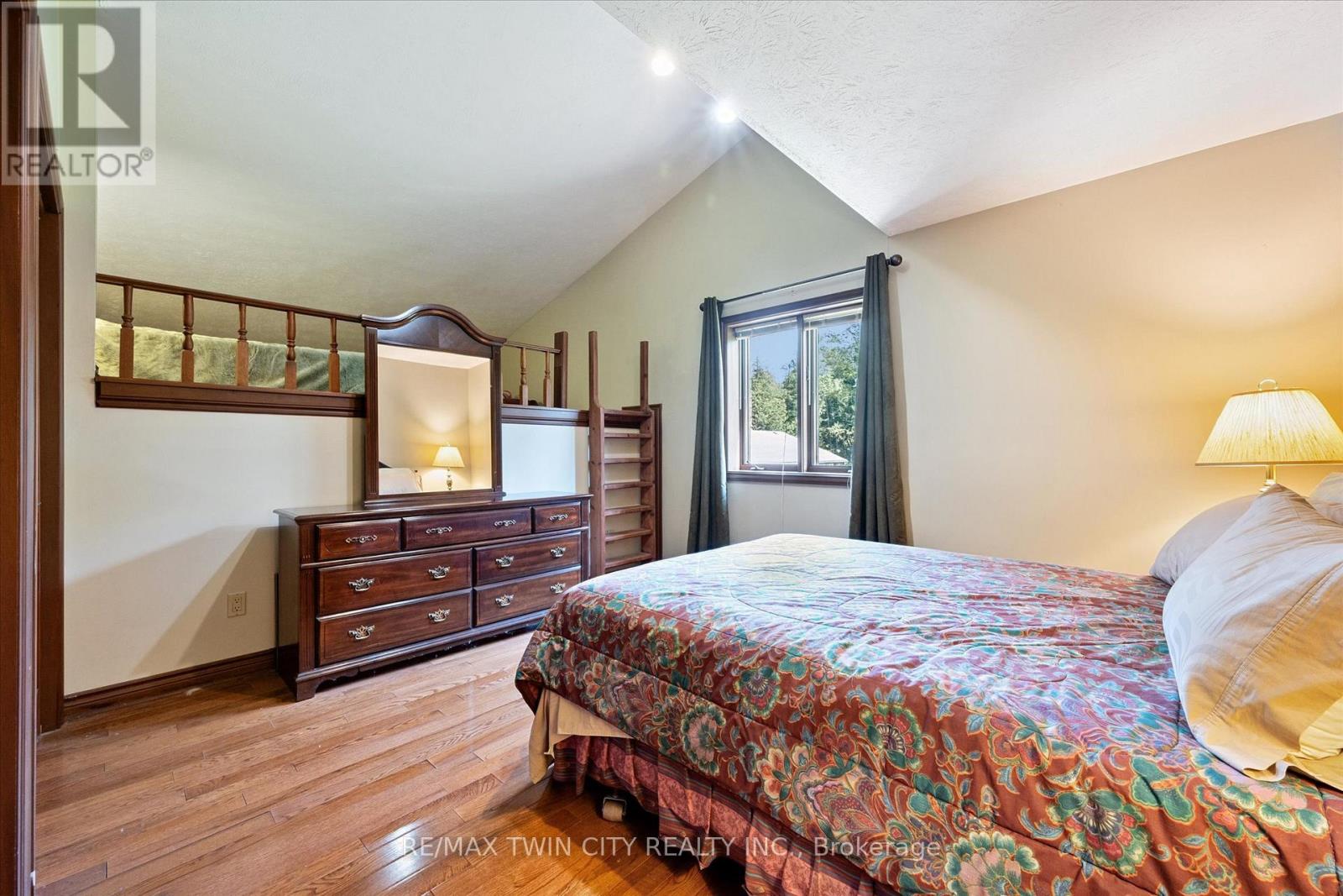 74 Miramichi Road W, Saugeen Shores, Ontario  N0H 2C6 - Photo 32 - X12405664