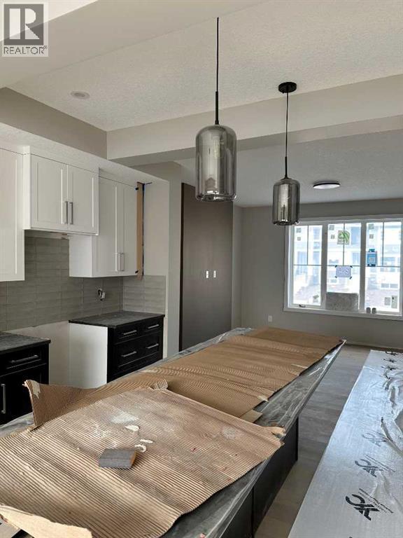 345 Waterford Boulevard, Chestermere, Alberta  T1X 2Z7 - Photo 4 - A2257156