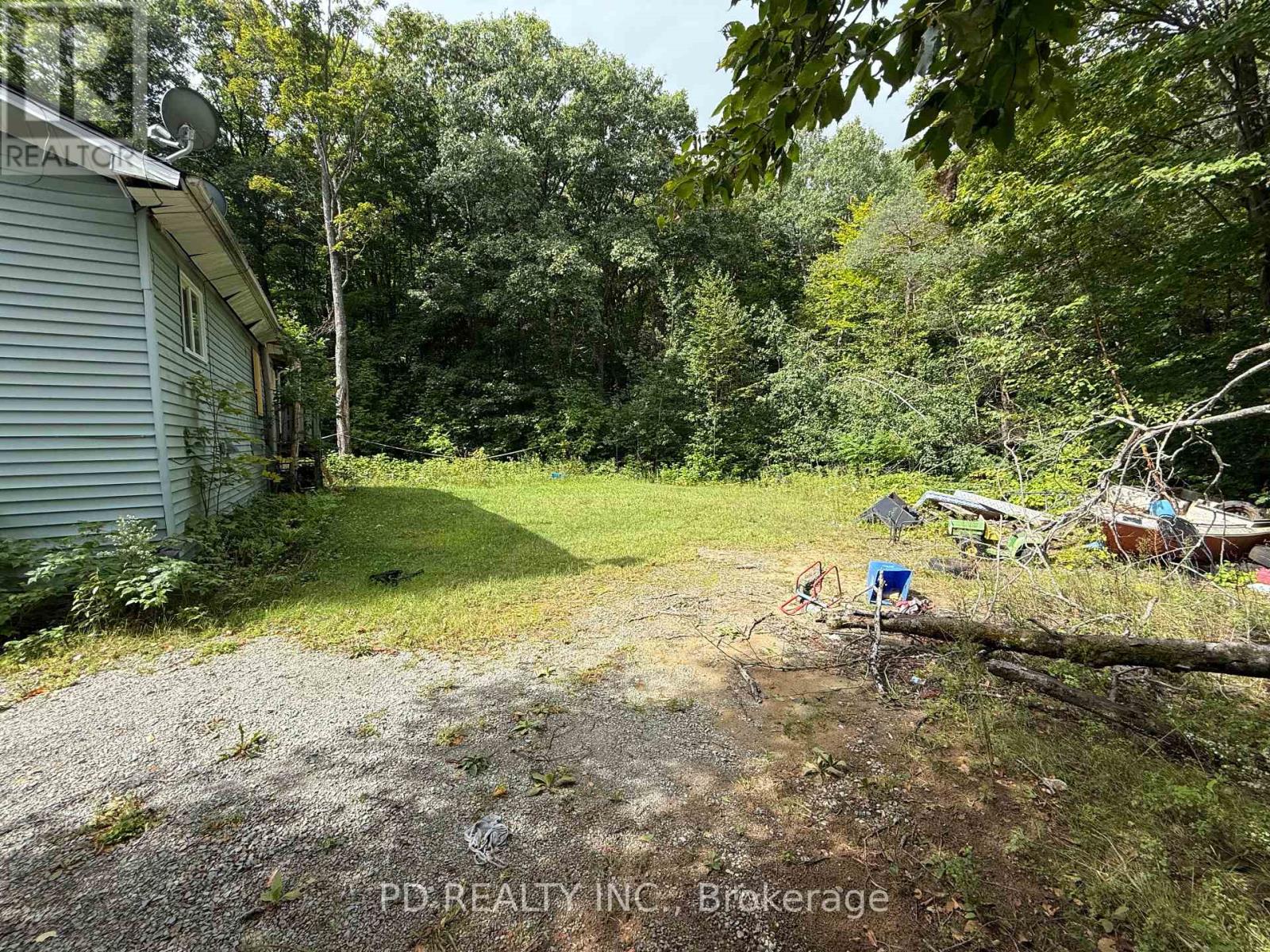 162 Farlain Lake Road W, Tiny, Ontario  L9M 0B9 - Photo 12 - S12405732