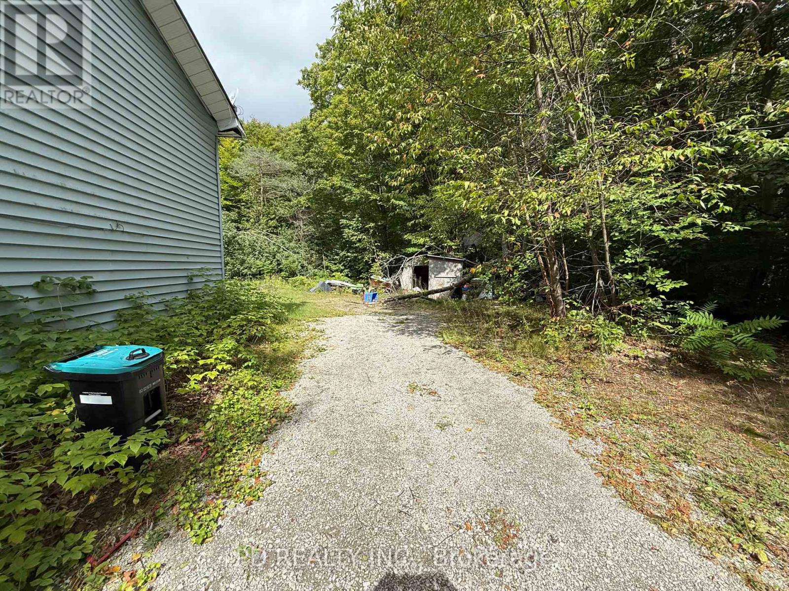 162 Farlain Lake Road W, Tiny, Ontario  L9M 0B9 - Photo 8 - S12405732