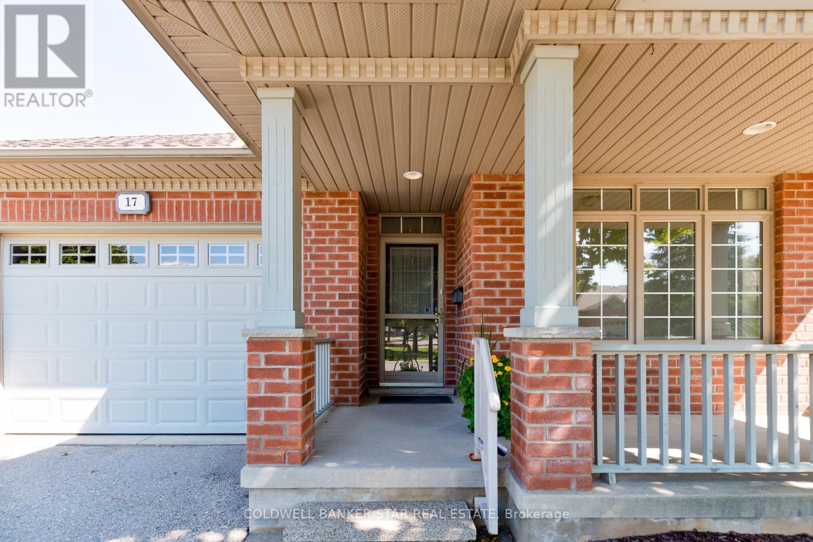 17 - 19 Augusta Crescent, St. Thomas, Ontario  N5R 6J7 - Photo 3 - X12405747