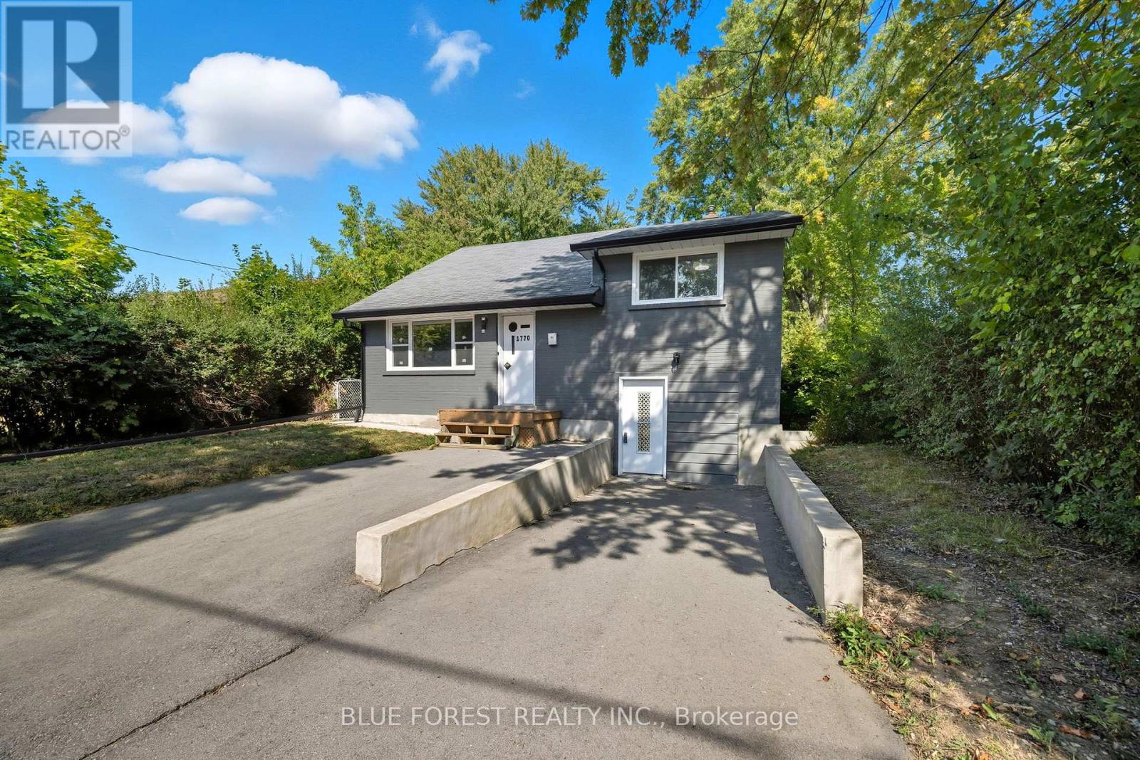 1770 Seeley Drive, London East, Ontario  N5W 2B1 - Photo 2 - X12405753