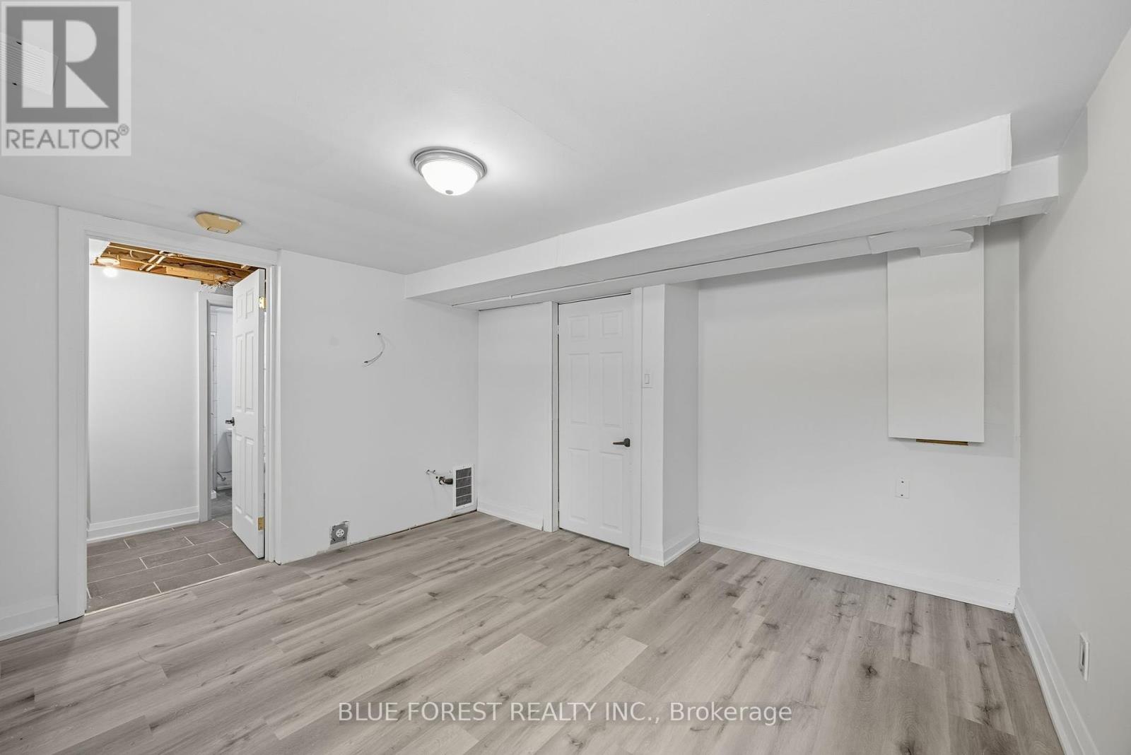 1770 Seeley Drive, London East, Ontario  N5W 2B1 - Photo 27 - X12405753