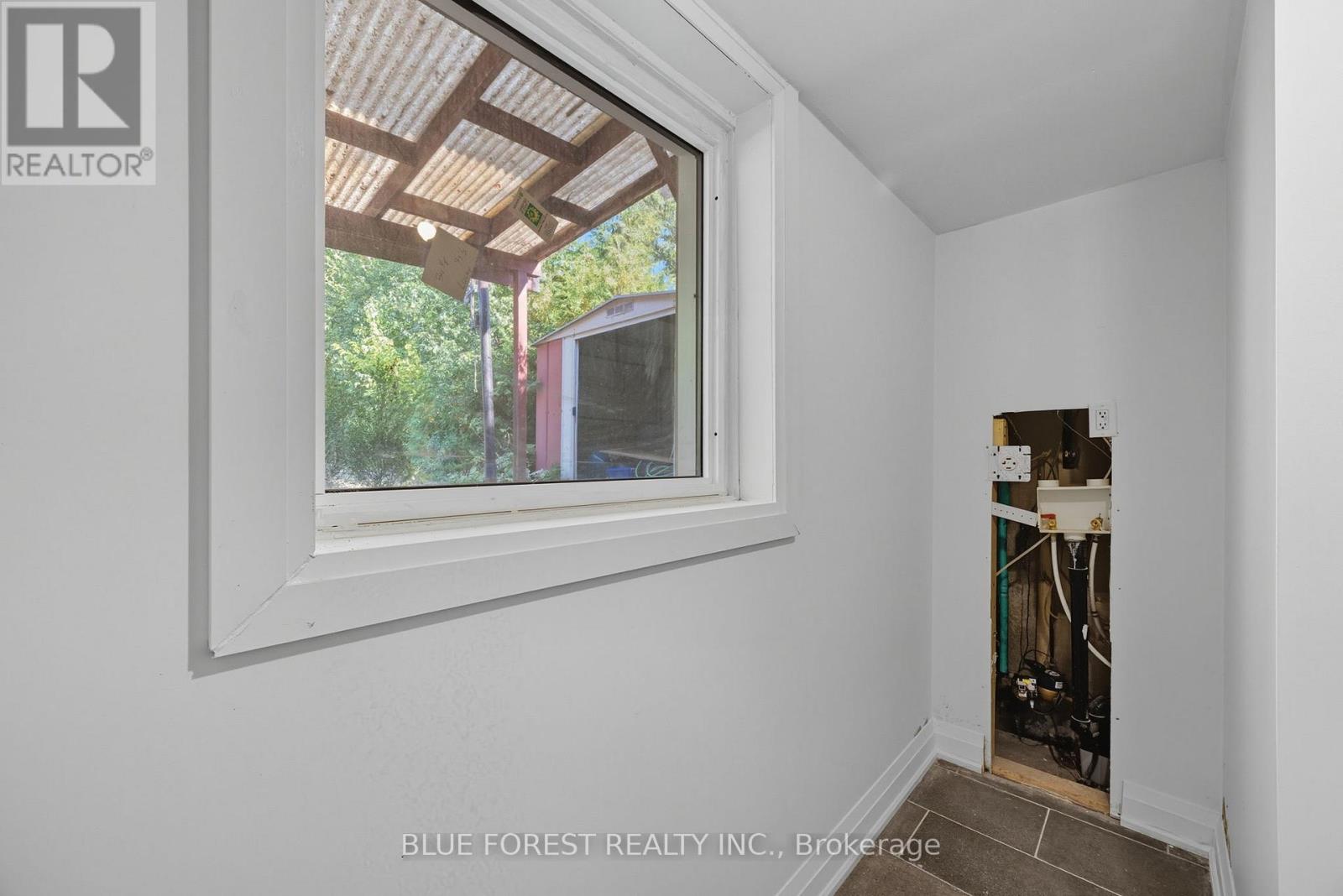 1770 Seeley Drive, London East, Ontario  N5W 2B1 - Photo 30 - X12405753
