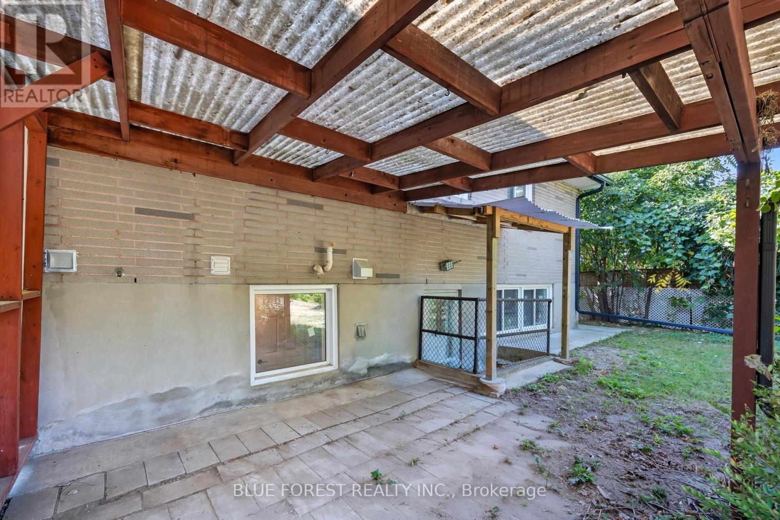 1770 Seeley Drive, London East, Ontario  N5W 2B1 - Photo 40 - X12405753