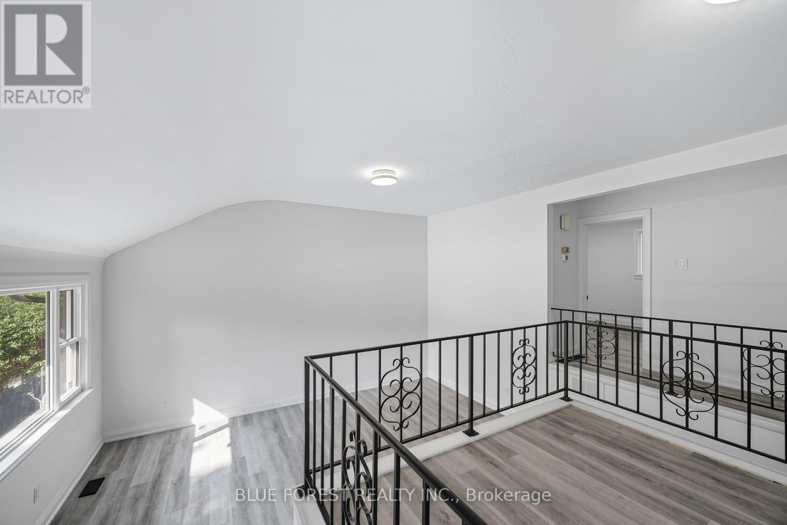 1770 Seeley Drive, London East, Ontario  N5W 2B1 - Photo 9 - X12405753