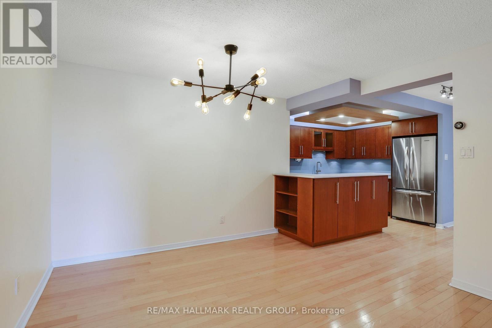 704 - 200 Bay Street, Ottawa, Ontario  K1R 7W8 - Photo 14 - X12405725