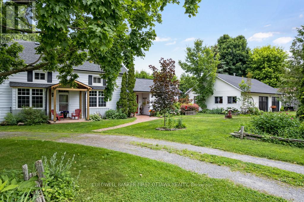 4 Station Road, Rideau Lakes, Ontario  K0G 1V0 - Photo 3 - X12405754