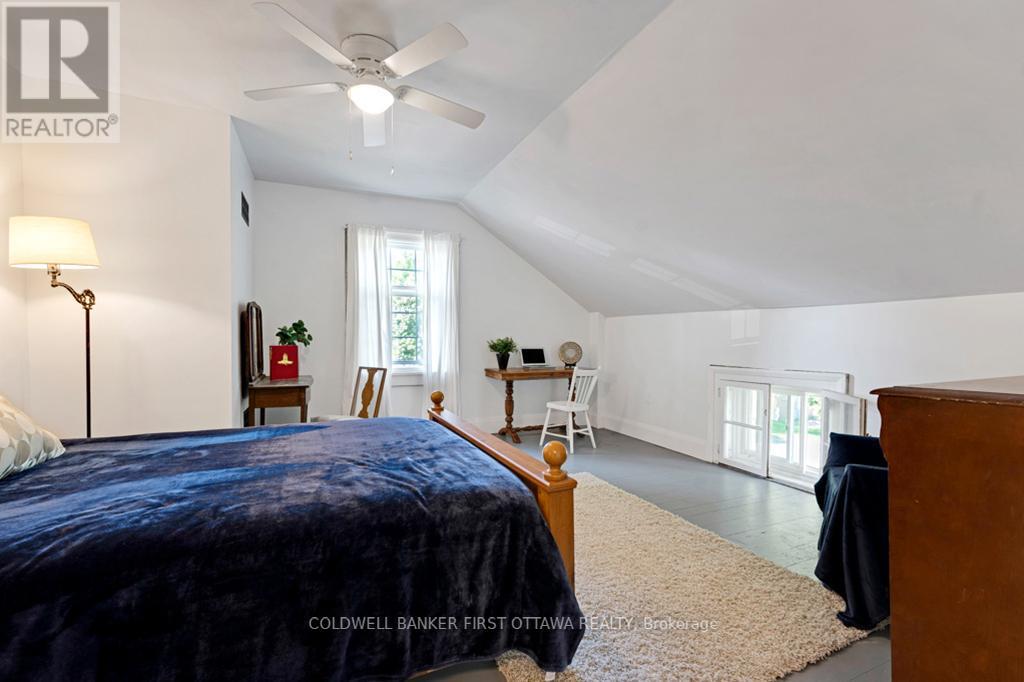 4 Station Road, Rideau Lakes, Ontario  K0G 1V0 - Photo 37 - X12405754