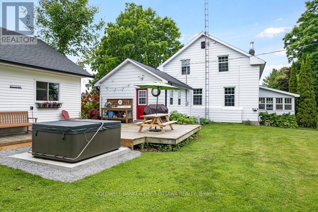4 Station Road, Rideau Lakes, Ontario  K0G 1V0 - Photo 38 - X12405754