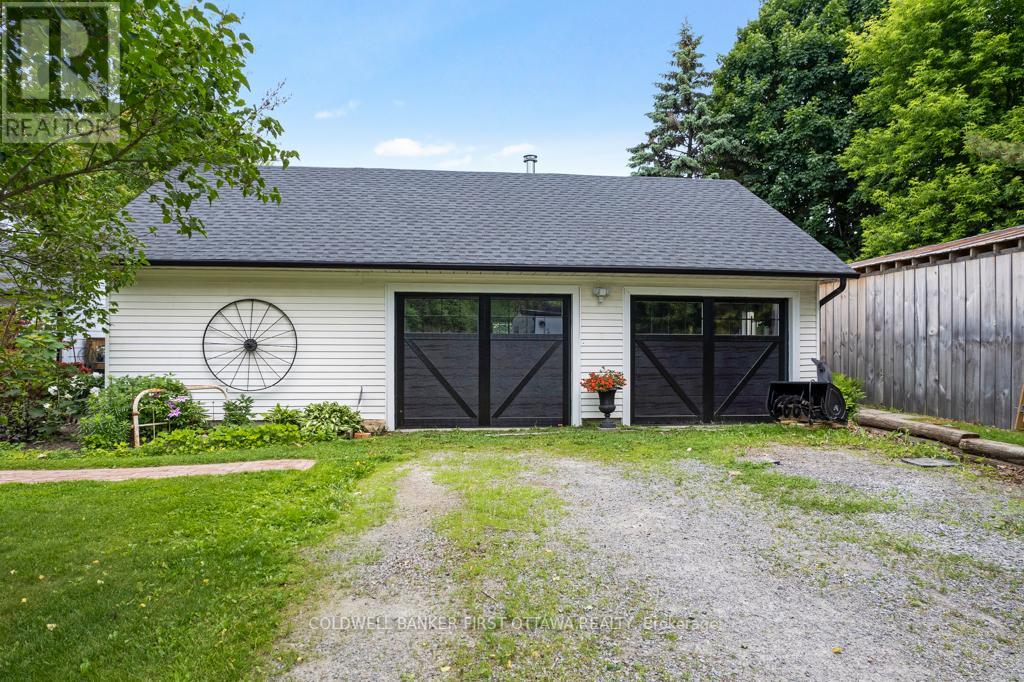 4 Station Road, Rideau Lakes, Ontario  K0G 1V0 - Photo 42 - X12405754