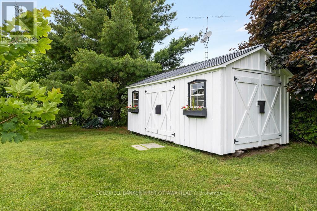 4 Station Road, Rideau Lakes, Ontario  K0G 1V0 - Photo 44 - X12405754