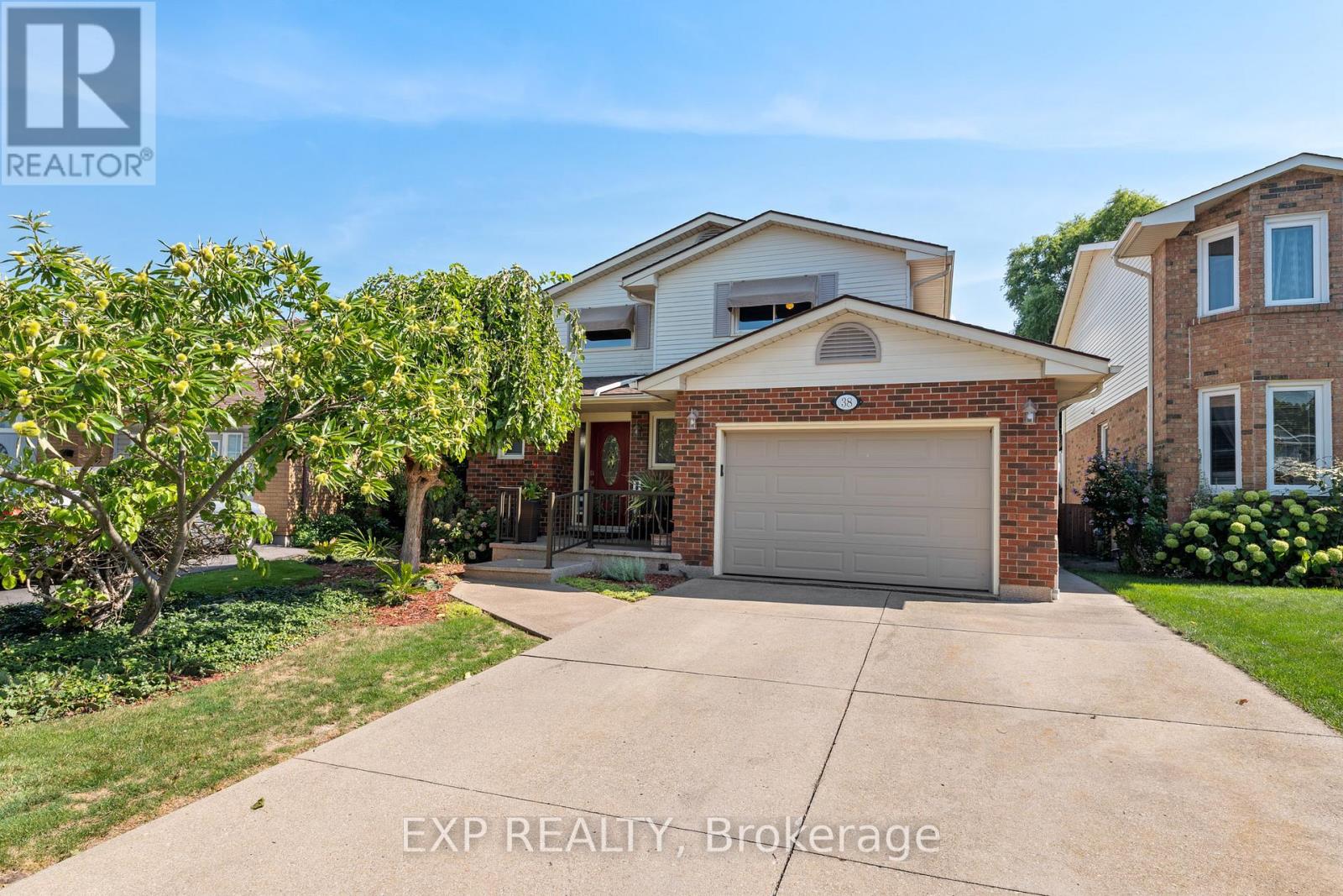 38 Capri Street, Thorold, Ontario  L2V 4S8 - Photo 1 - X12405739