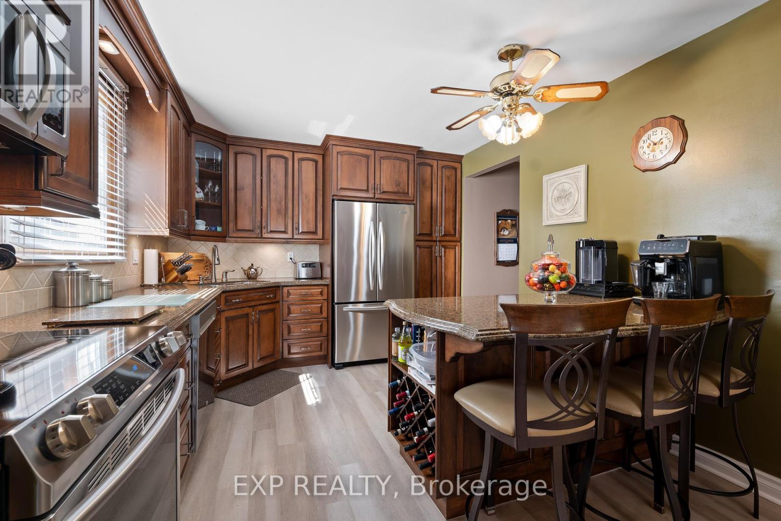 38 Capri Street, Thorold, Ontario  L2V 4S8 - Photo 13 - X12405739