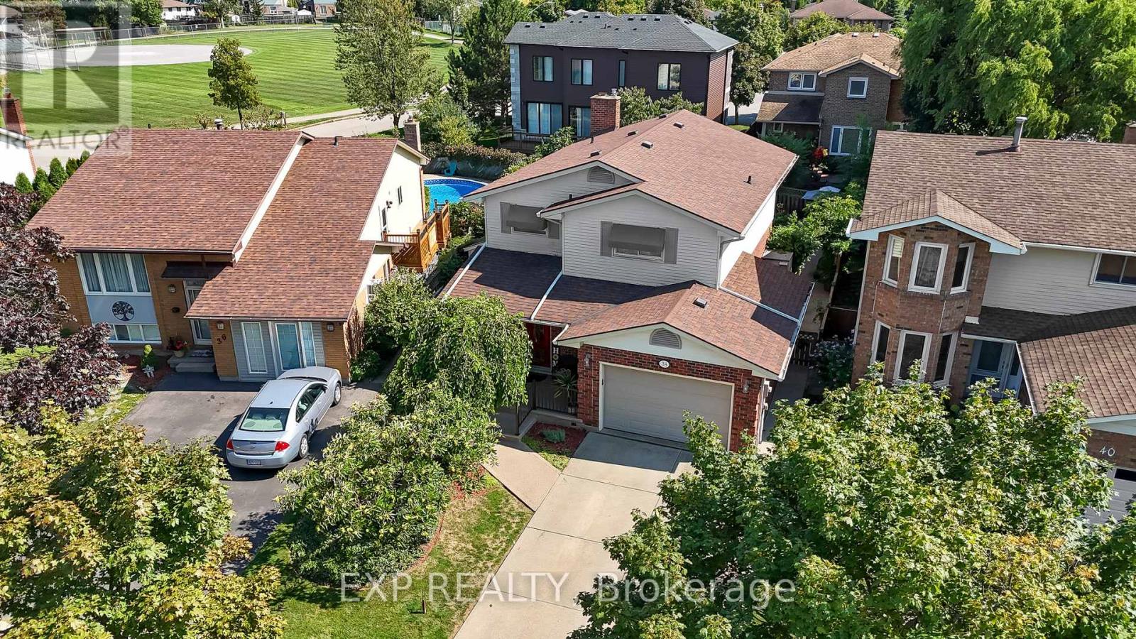 38 Capri Street, Thorold, Ontario  L2V 4S8 - Photo 2 - X12405739