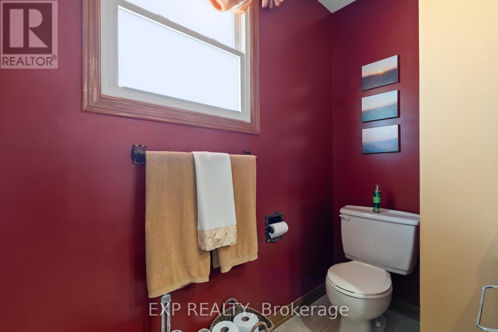 38 Capri Street, Thorold, Ontario  L2V 4S8 - Photo 20 - X12405739