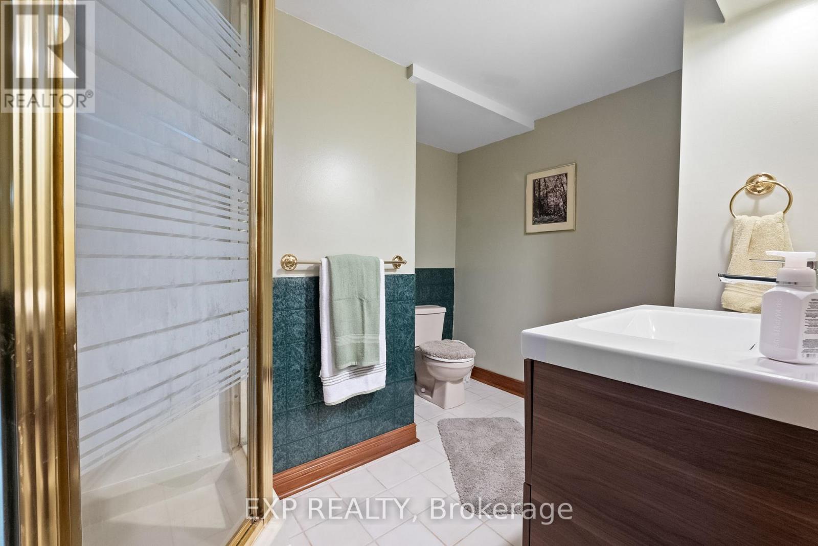 38 Capri Street, Thorold, Ontario  L2V 4S8 - Photo 27 - X12405739