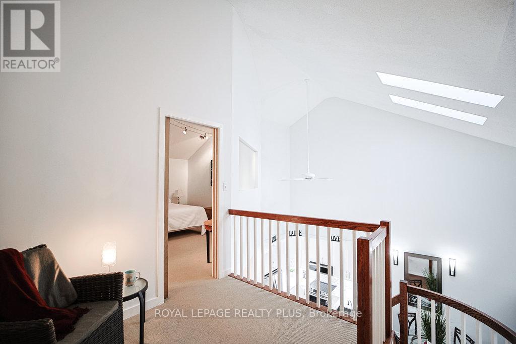 6 - 1010 Cristina Court, Mississauga (Clarkson), Ontario  L5J 4T7 - Photo 31 - W12405403