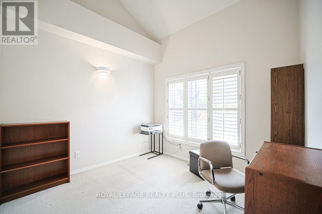 6 - 1010 Cristina Court, Mississauga (Clarkson), Ontario  L5J 4T7 - Photo 27 - W12405403