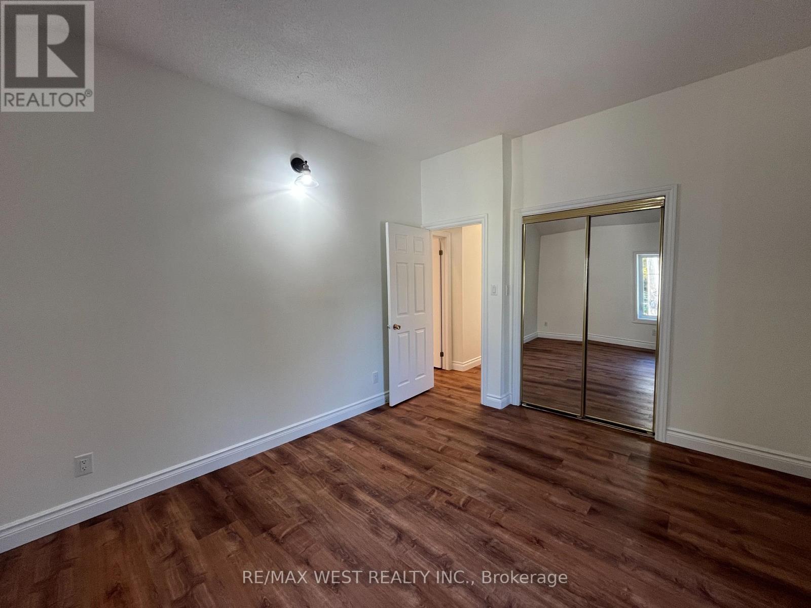 2a - 203 Main Street, King (Schomberg), Ontario  L0G 1T0 - Photo 12 - N12405734