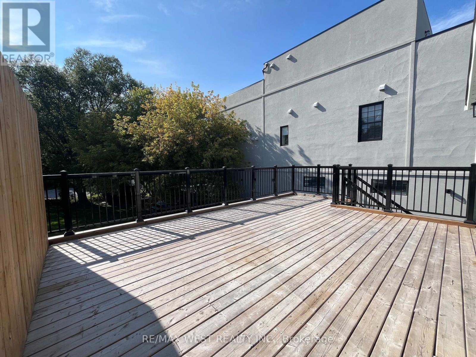 2a - 203 Main Street, King (Schomberg), Ontario  L0G 1T0 - Photo 15 - N12405734