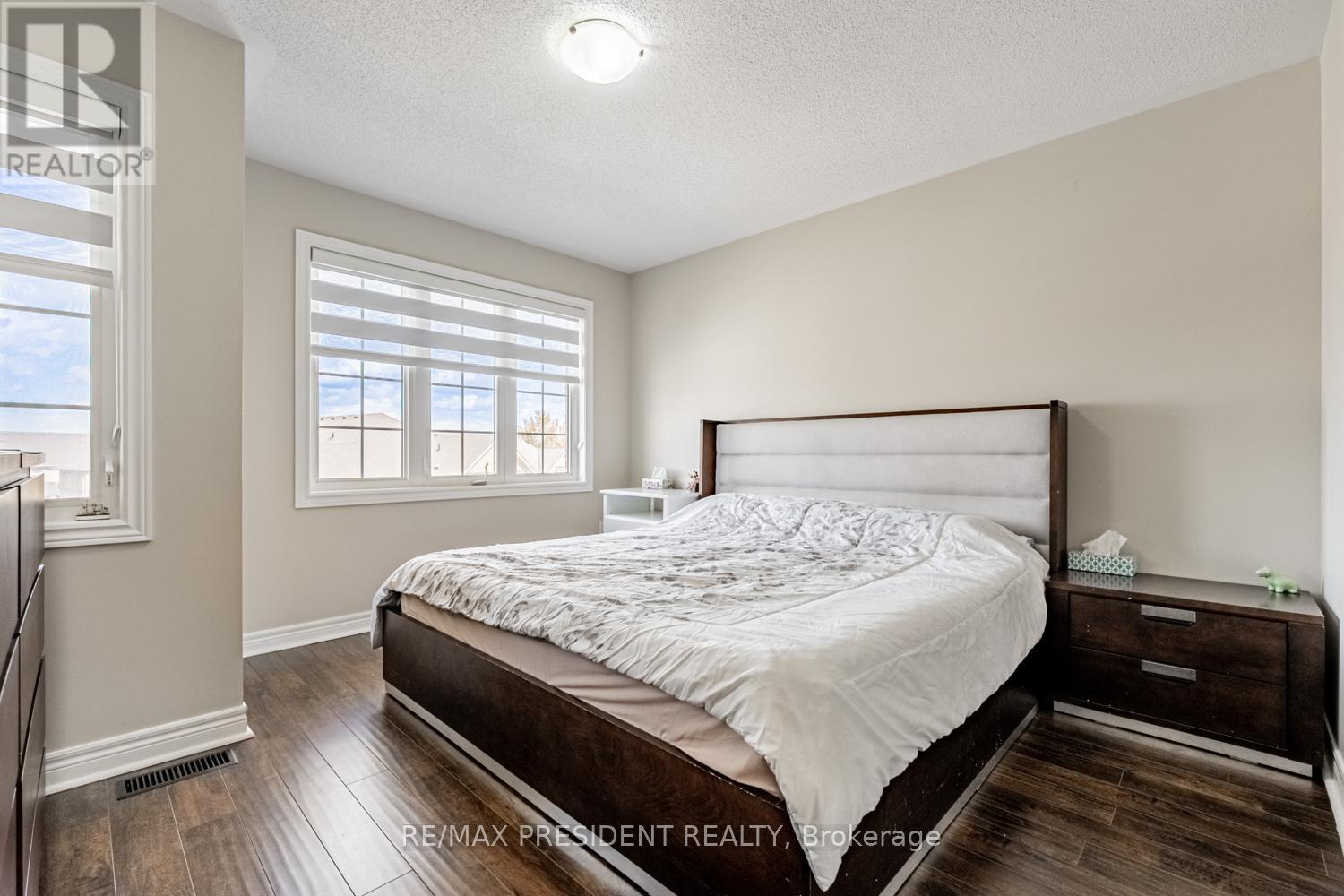 10 Shiraz Drive, Brampton (Sandringham-Wellington), Ontario  L6R 0W7 - Photo 20 - W12405728