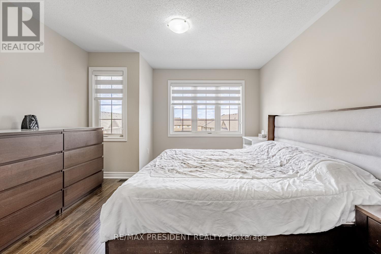 10 Shiraz Drive, Brampton (Sandringham-Wellington), Ontario  L6R 0W7 - Photo 21 - W12405728