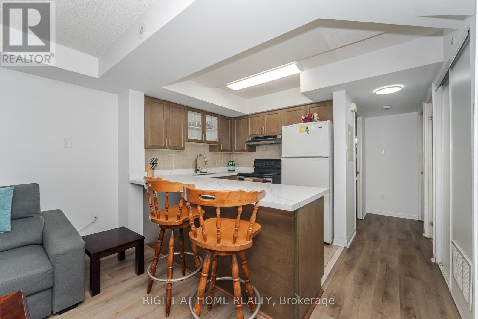2178 - 95 George Appleton Way, Toronto, Ontario  M3M 0A2 - Photo 10 - W12405733
