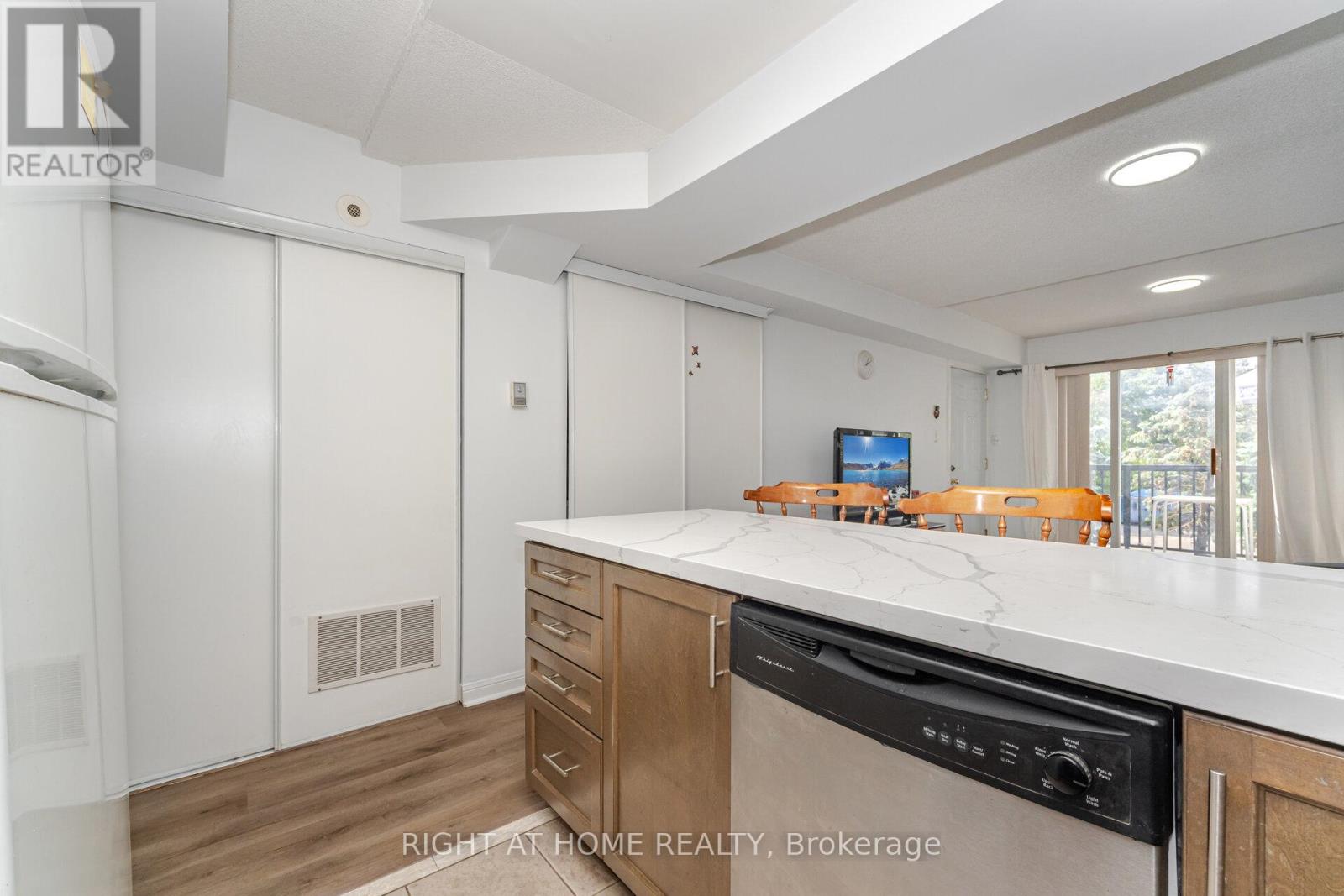 2178 - 95 George Appleton Way, Toronto, Ontario  M3M 0A2 - Photo 13 - W12405733