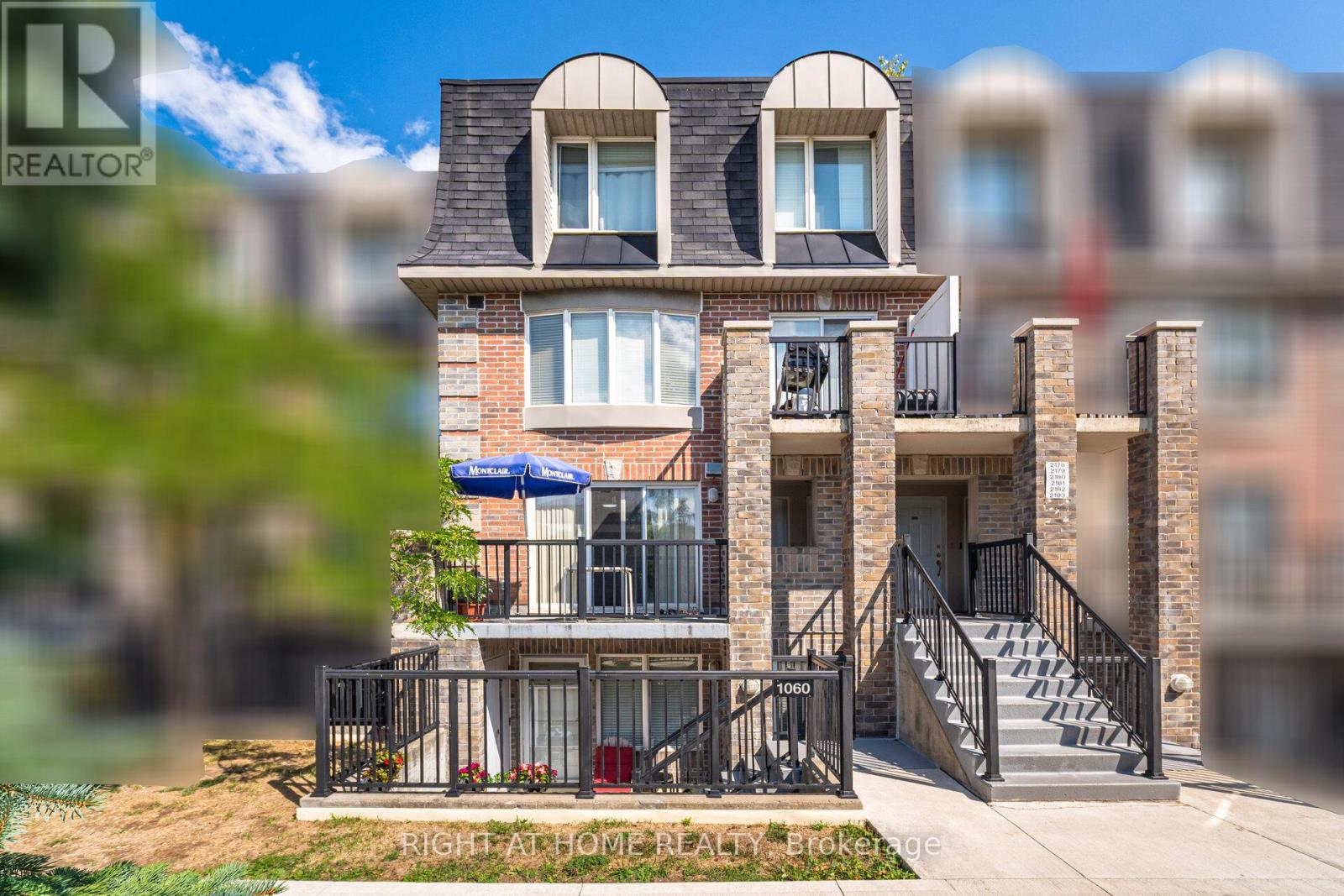 2178 - 95 George Appleton Way, Toronto, Ontario  M3M 0A2 - Photo 2 - W12405733