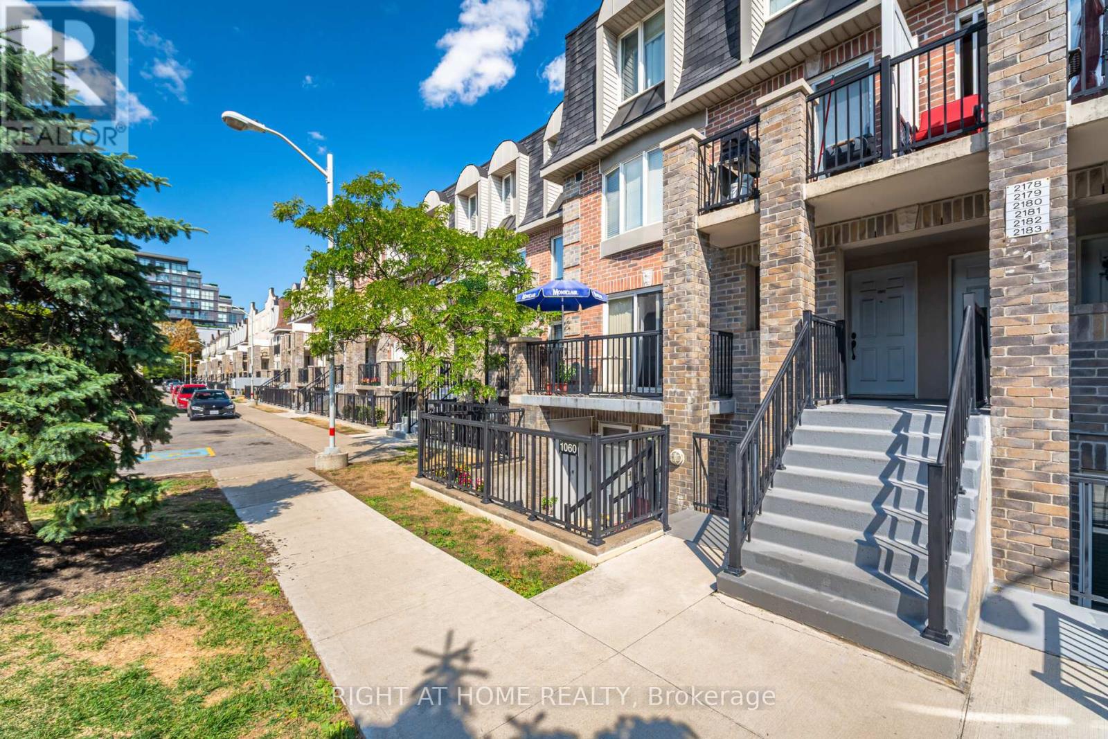 2178 - 95 George Appleton Way, Toronto, Ontario  M3M 0A2 - Photo 3 - W12405733