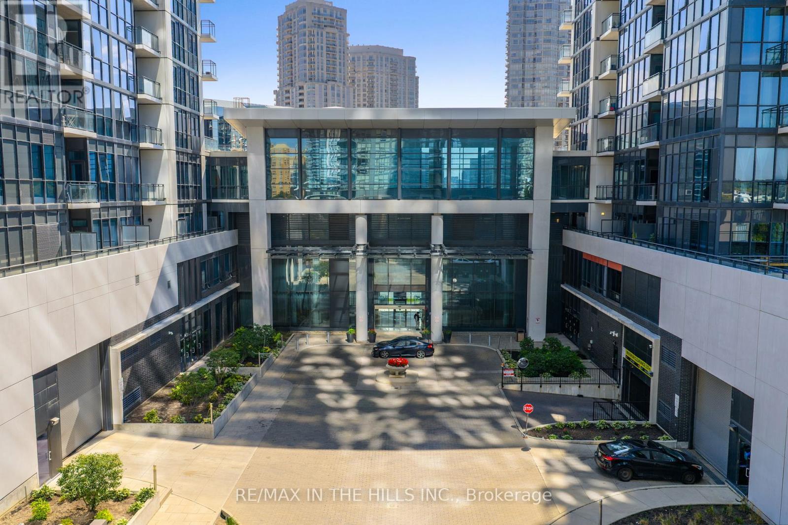 2007 - 55 Eglinton Avenue W, Mississauga, Ontario  L5R 0E4 - Photo 2 - W12405740
