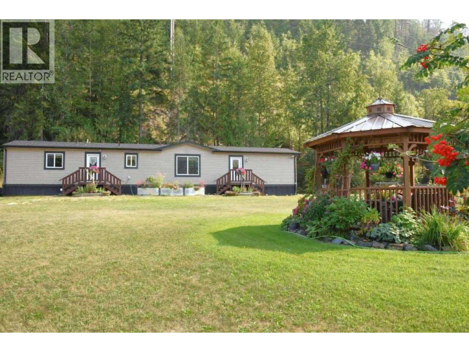 3015 Highway 6 Highway Lot# B, Nakusp, British Columbia