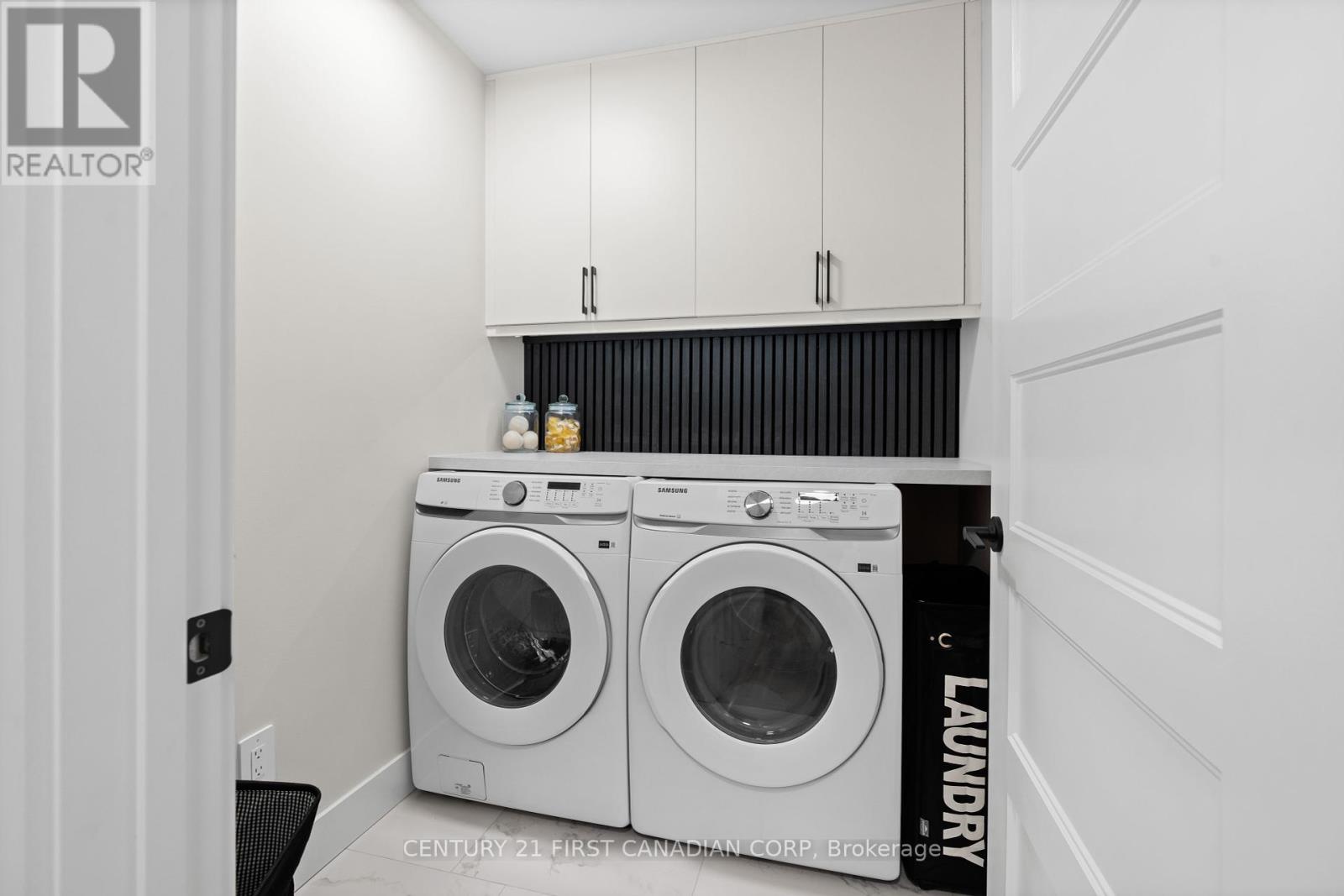 1 - 7966 Fallon Drive, Lucan Biddulph, Ontario  N0M 1V0 - Photo 32 - X12405767