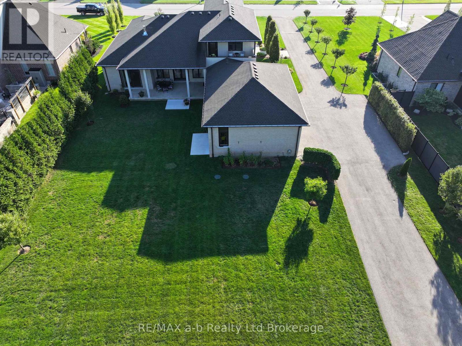 48 Otterview Drive, Norwich, Ontario  N0J 1R0 - Photo 31 - X12404493