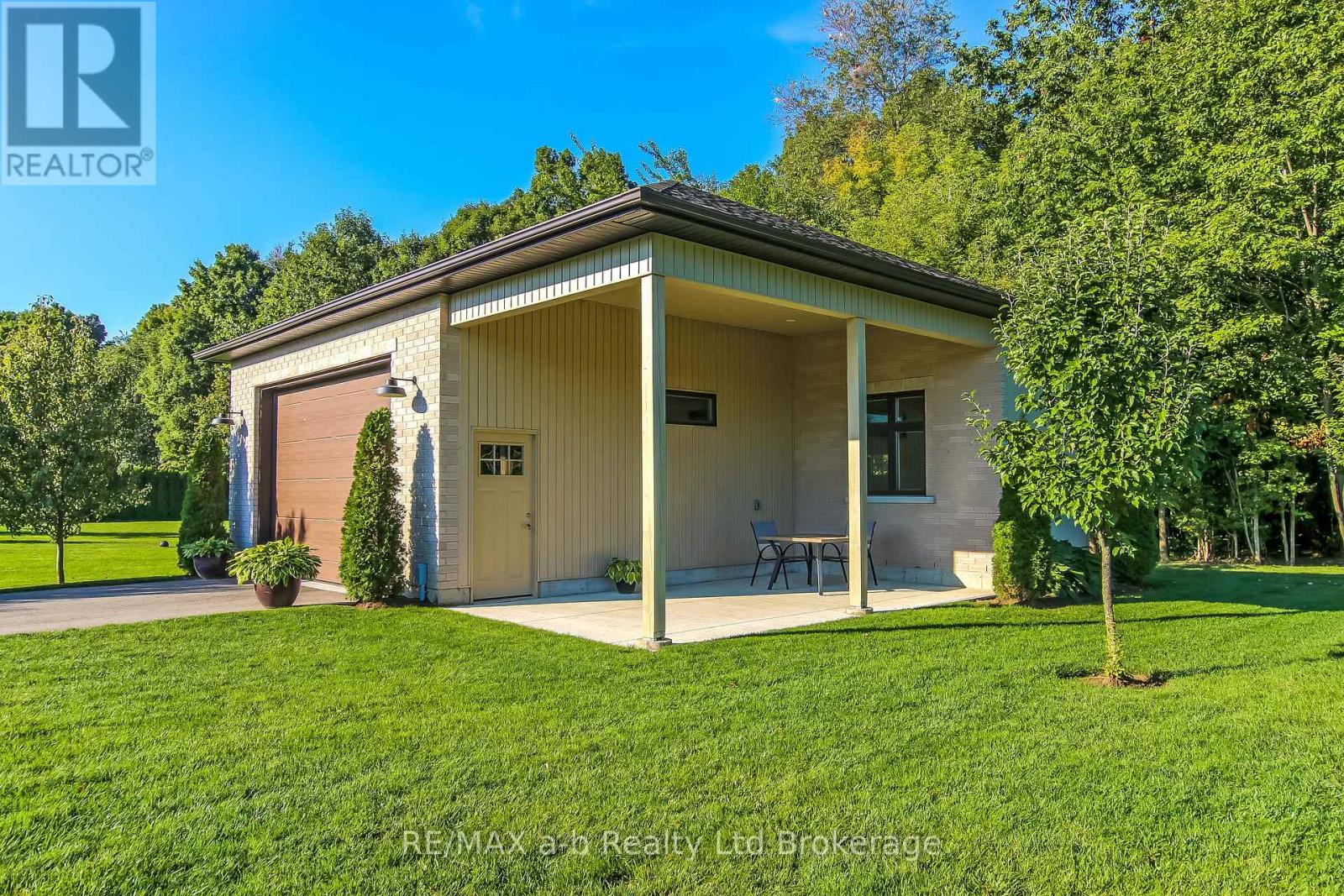 48 Otterview Drive, Norwich, Ontario  N0J 1R0 - Photo 8 - X12404493
