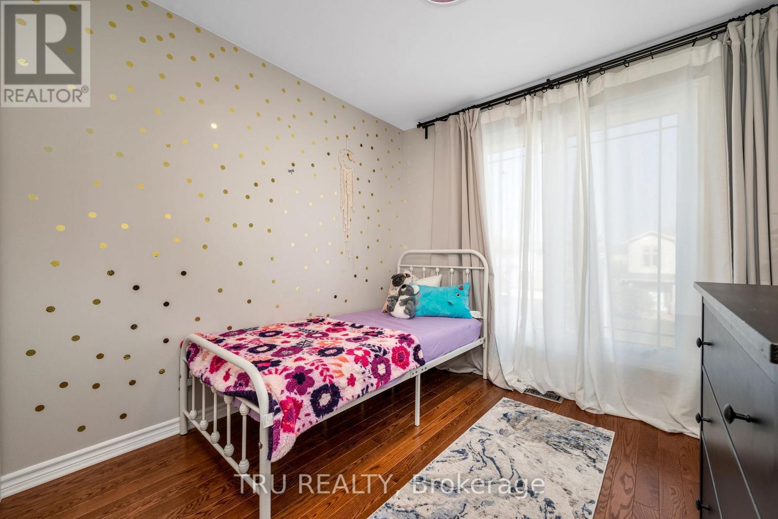 960 Linaria Walk, Ottawa, Ontario  K4A 0H9 - Photo 24 - X12405765