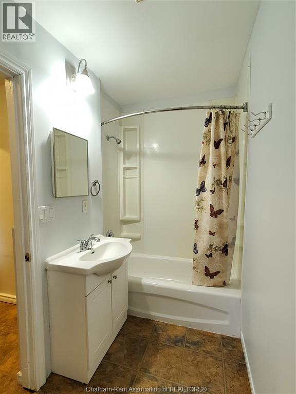64 Raleigh Street, Chatham, Ontario  N7M 2M8 - Photo 6 - 25023415