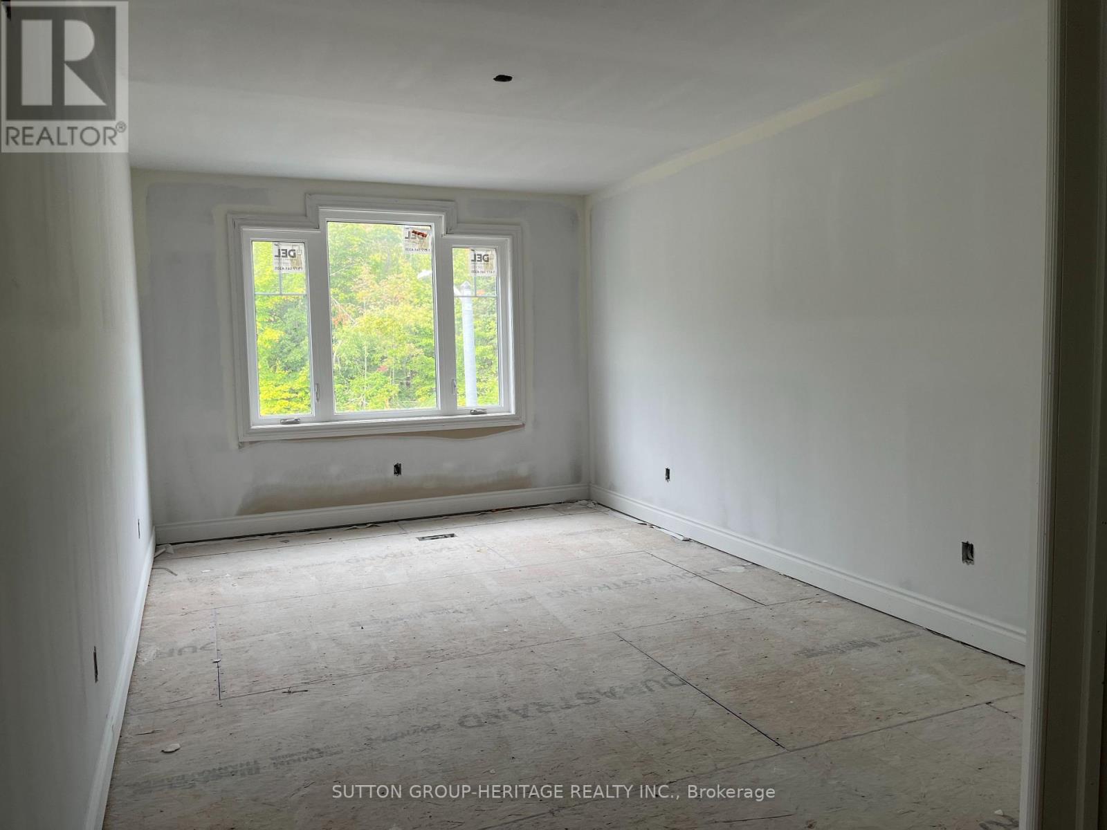 21 Rosy Beach Court, Ramara, Ontario  L3V 8L2 - Photo 14 - S12403730