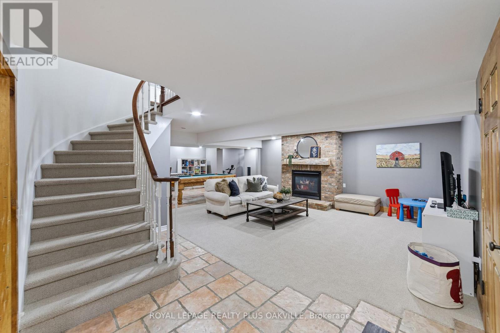 1368 Monks Passage, Oakville, Ontario  L6M 1J5 - Photo 32 - W12401205