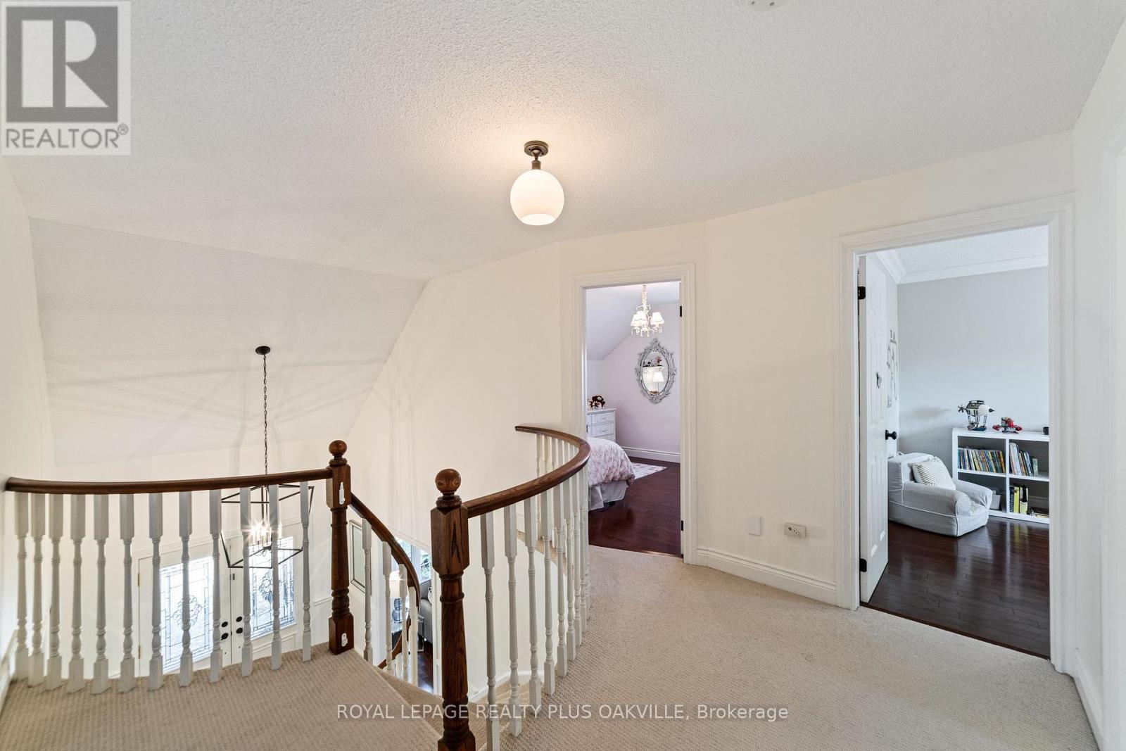 1368 Monks Passage, Oakville, Ontario  L6M 1J5 - Photo 22 - W12401205